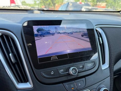Used 2023 Chevrolet Malibu LT FWD image 20