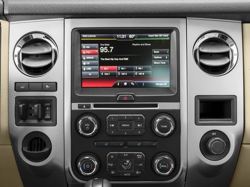Used 2017 Ford Expedition XLT AWD/4WD image 10