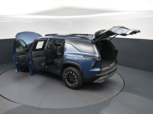 New 2026 Chevrolet Traverse Z71 w/ Driver Confidence Package AWD/4WD image 47