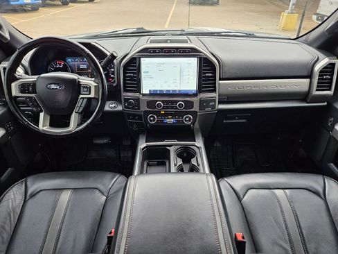 Used 2022 Ford F250 Platinum w/ FX4 Off-Road Package AWD/4WD image 18