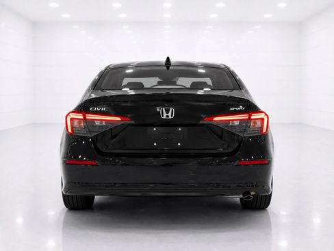Used 2022 Honda Civic Sport image 4