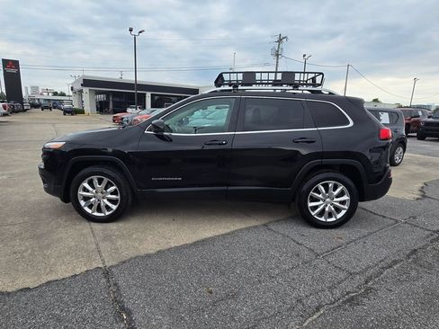 Used 2017 Jeep Cherokee Limited AWD/4WD image 9