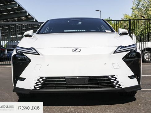 New 2026 Lexus ES 350e FWD image 2
