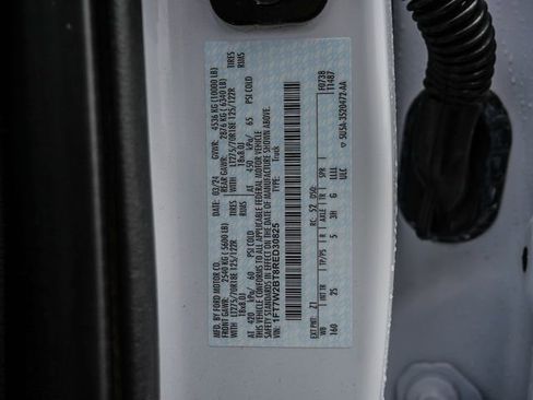 Used 2024 Ford F250 XLT w/ FX4 Off-Road Package AWD/4WD image 34