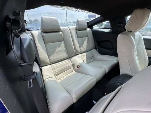 Used 2013 Ford Mustang GT Premium w/ Comfort Pkg RWD image 14
