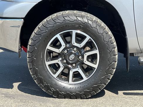 Used 2013 Toyota Tundra 2WD CrewMax image 33