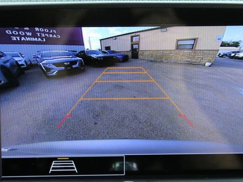 Used 2021 Chevrolet Blazer LT FWD image 27