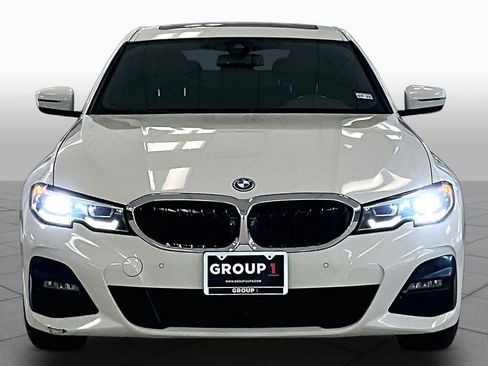 Used 2022 BMW 330e w/ M Sport Package RWD image 3