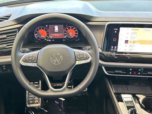 New 2026 Volkswagen Atlas Peak Edition AWD/4WD image 13