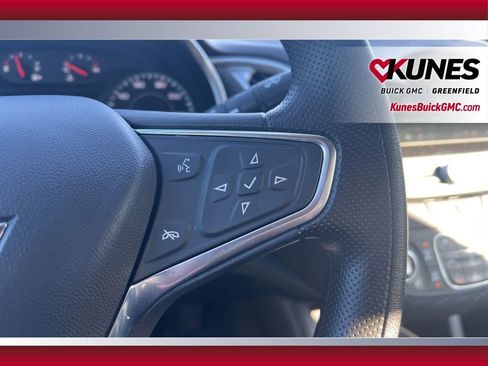Used 2025 Chevrolet Malibu LT image 29