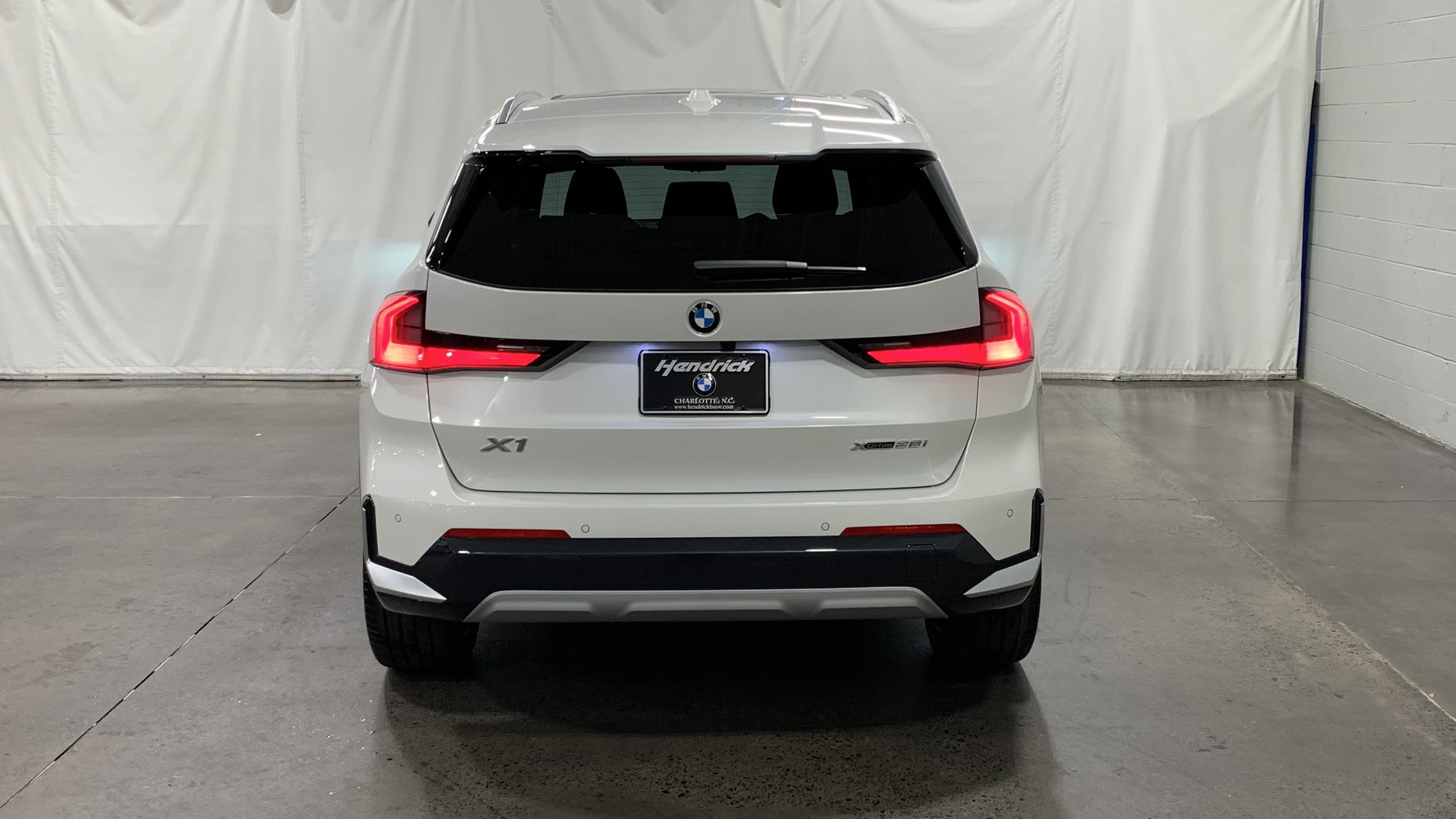Used 2026 BMW X1 xDrive28i w/ Technology Package AWD/4WD image 7