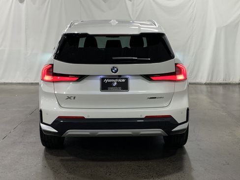 Used 2026 BMW X1 xDrive28i w/ Technology Package AWD/4WD image 7