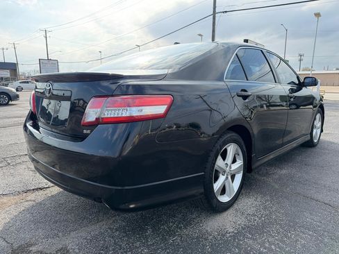 Used 2010 Toyota Camry SE image 5