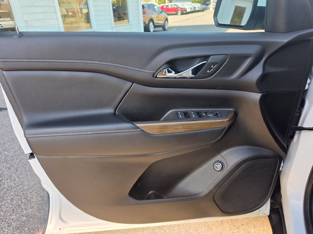 Certified 2021 GMC Acadia SLE w/ Driver Convenience Package FWD image 13