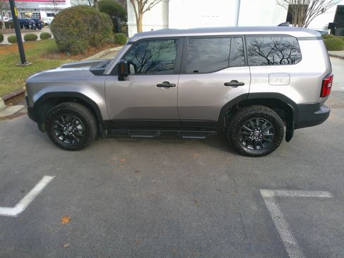 Used 2024 Toyota Land Cruiser 1958 image 9