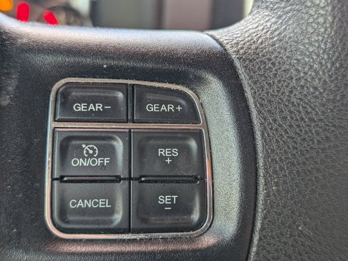 Used 2018 RAM 1500 Express w/ Black Ram 1500 Express Group image 12