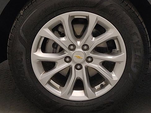 Used 2020 Chevrolet Equinox LS w/ LPO, Cargo Package FWD image 31