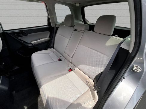 Used 2017 Subaru Forester 2.5i Premium w/ All-Weather Package AWD/4WD image 21