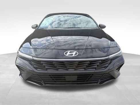New 2026 Hyundai Elantra SEL Sport Premium FWD image 11
