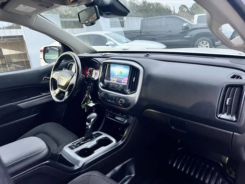 Used 2022 Chevrolet Colorado LT w/ Fleet Safety Package image 45
