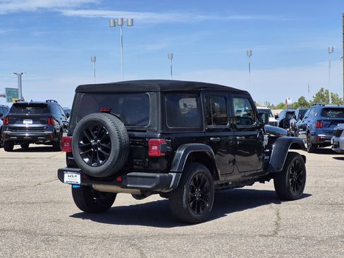 Used 2024 Jeep Wrangler Unlimited Sahara AWD/4WD image 5