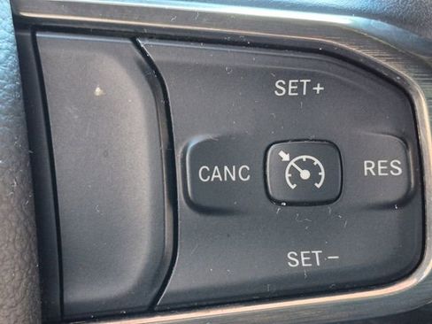 Used 2020 RAM 1500 Limited w/ Body Color Bumper Group AWD/4WD image 13