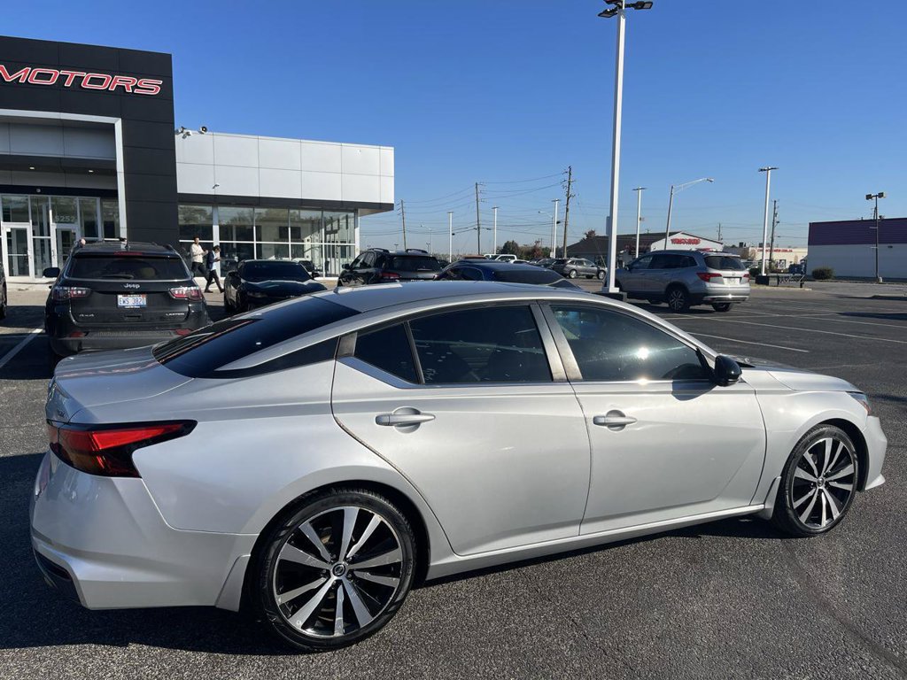 Used 2019 Nissan Altima 2.5 SR w/ SR Premium Package FWD image 8