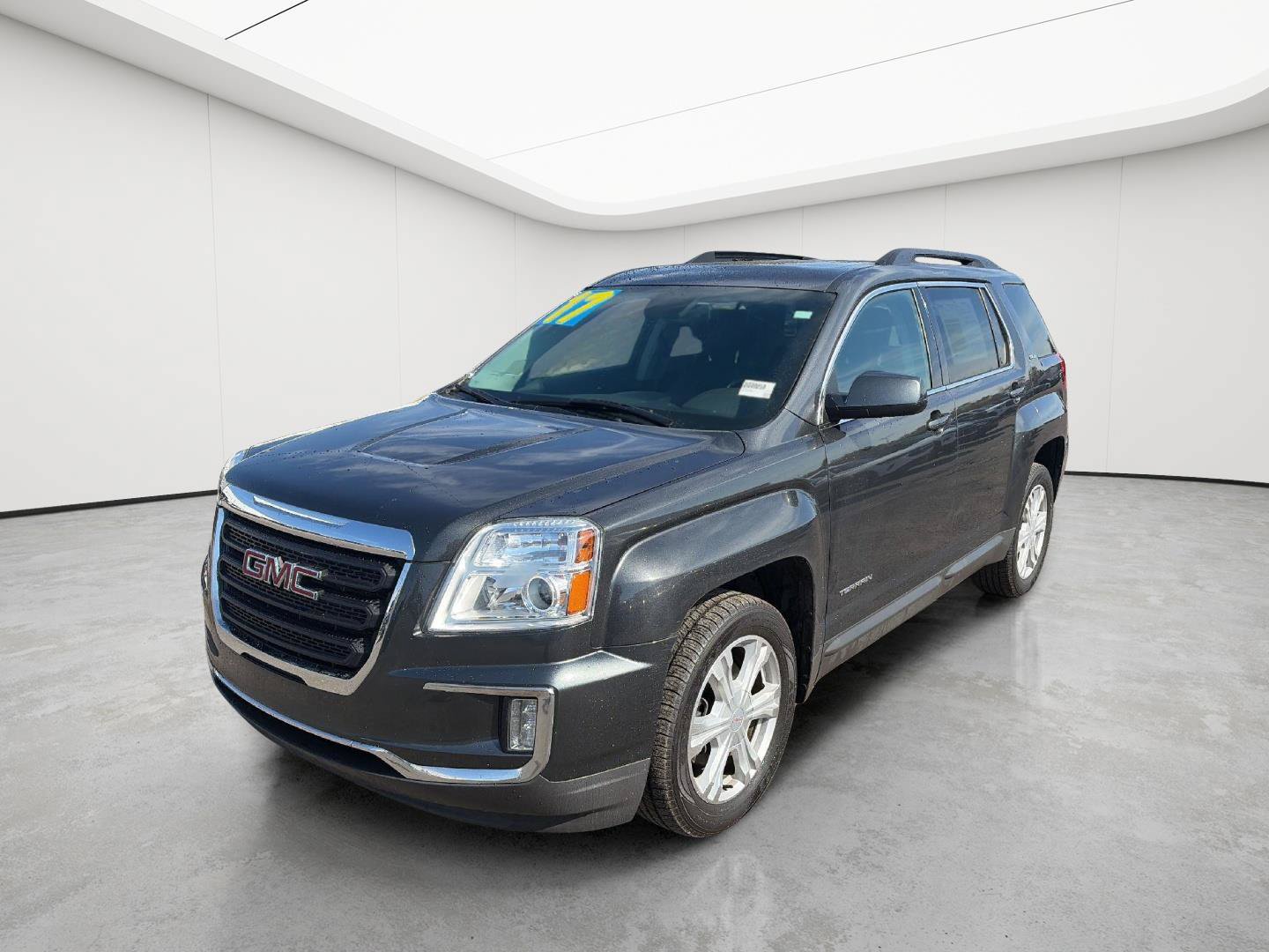 Used 2017 GMC Terrain SLE w/ Convenience Package FWD image 3