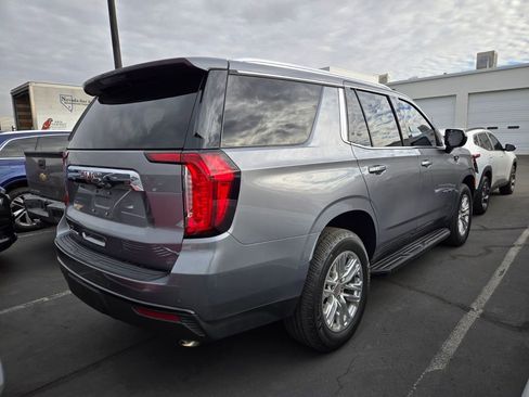 Used 2022 GMC Yukon SLE w/ Gmc Pro Safety Plus Package image 2