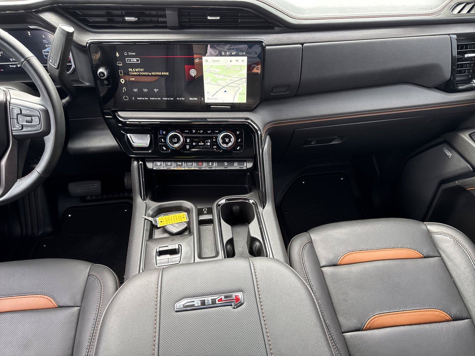 Used 2025 GMC Sierra 2500 AT4 w/ AT4 Premium Plus Package AWD/4WD image 15