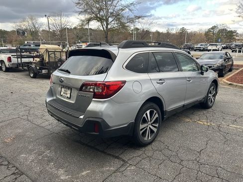 Used 2018 Subaru Outback 2.5i Limited w/ Popular Package #2 image 6