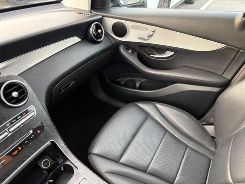 Used 2019 Mercedes-Benz GLC 300 image 25