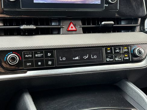 Used 2024 Kia Sportage LX FWD image 19