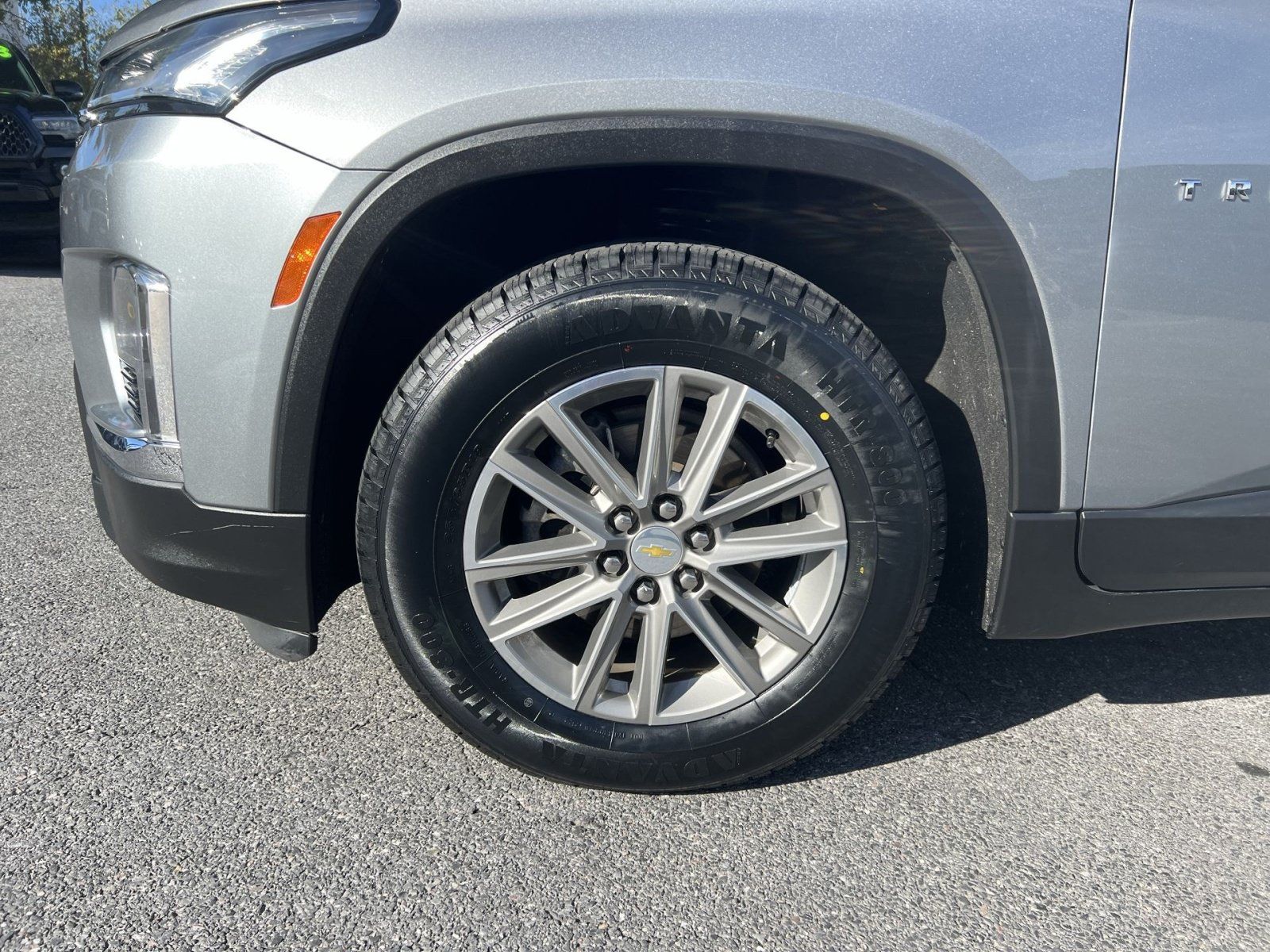Used 2024 Chevrolet Traverse LT AWD/4WD image 12