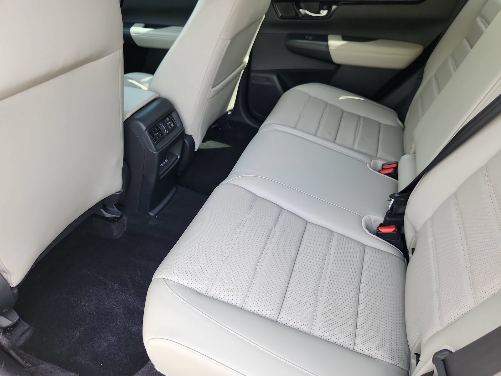 Used 2024 Honda CR-V EX-L image 11