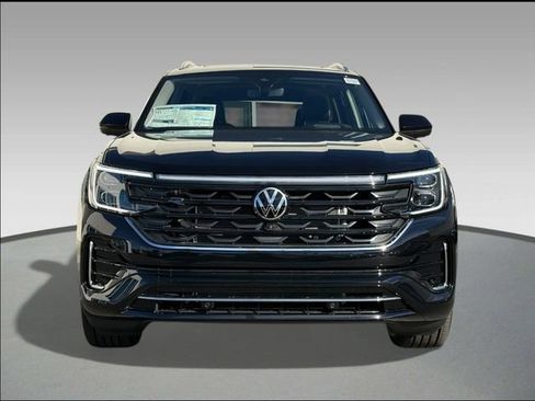 New 2026 Volkswagen Atlas SEL Premium R-Line image 2