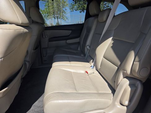 Used 2012 Honda Odyssey Touring image 12