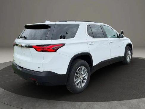 Used 2022 Chevrolet Traverse LT AWD/4WD image 6