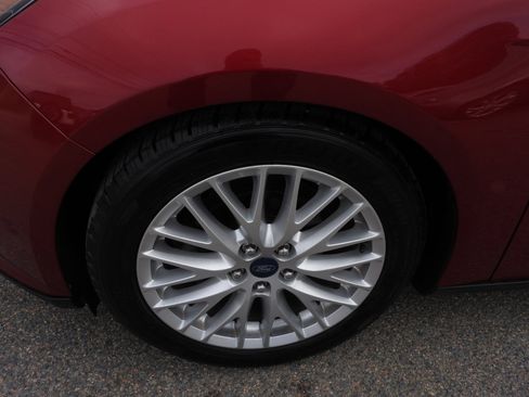 Used 2014 Ford Focus Titanium image 17