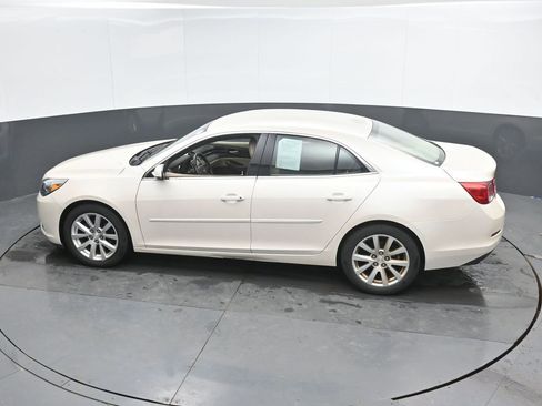 Used 2013 Chevrolet Malibu LT image 28