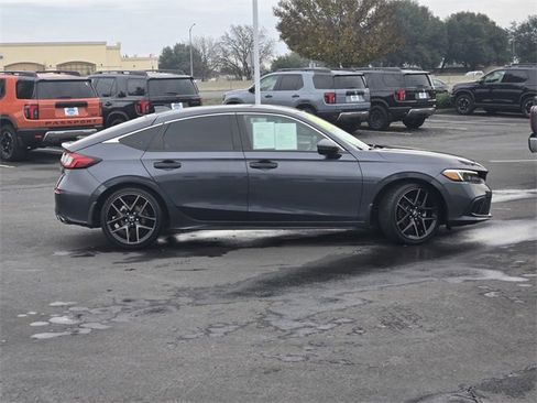 Used 2023 Honda Civic Sport Touring image 3