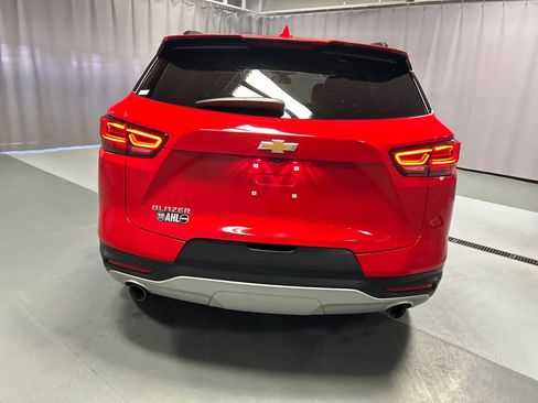 Used 2023 Chevrolet Blazer LT w/ Convenience Package FWD image 6