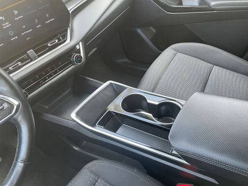 Used 2025 Chevrolet Equinox LT image 41