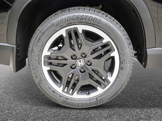 New 2026 Honda Pilot Touring image 9