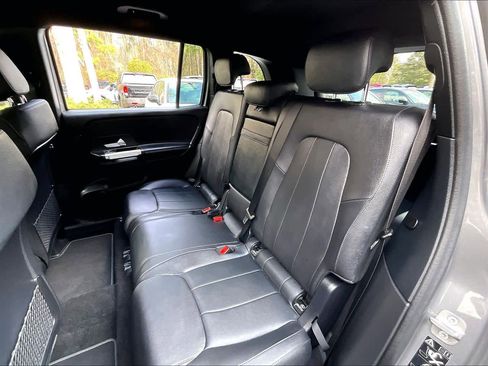 Used 2026 Mercedes-Benz GLB 250 4MATIC image 19