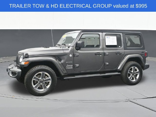 Used 2022 Jeep Wrangler Unlimited Sahara w/ Cold Weather Group AWD/4WD image 7
