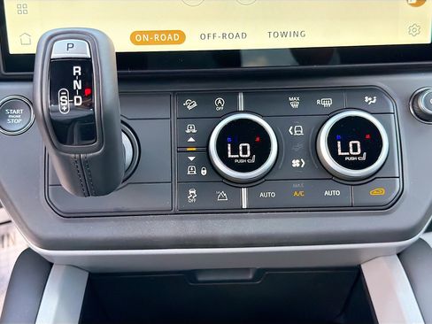 New 2026 Land Rover Defender 110 X AWD/4WD image 33