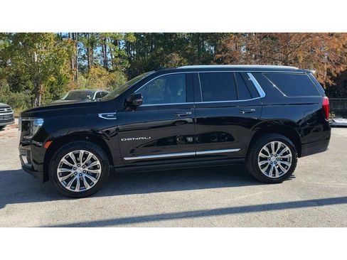 Certified 2021 GMC Yukon Denali image 5