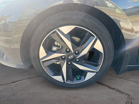 Certified 2023 Hyundai Elantra SEL w/ Convenience Package image 14