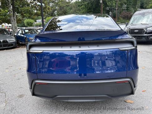 Used 2026 Tesla Model Y 2WD image 6